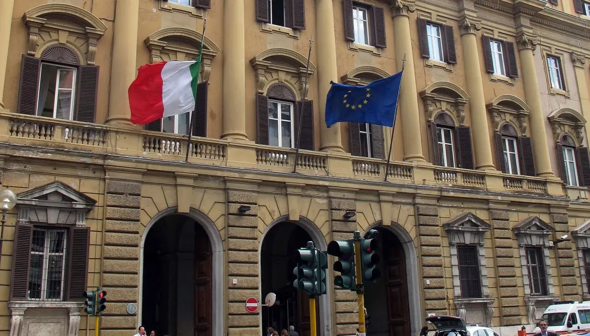 Btp all’asta il 13 ottobre, quali titoli tenere d’occhio: cedole e rendimenti