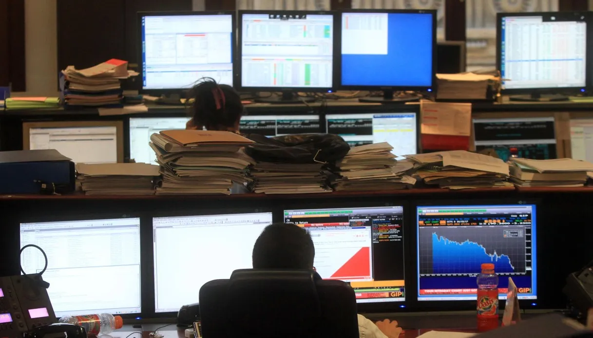 Spread del 16 ottobre in calo a 107 punti, Btp sotto il 4,50% di rendimento