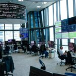 Lo spread torna a crescere, 111 punti base ma sui Btp cala la pressione