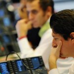 Lo spread si mantiene stabile a 111 punti base, ma sui Btp c’è ancora pressione