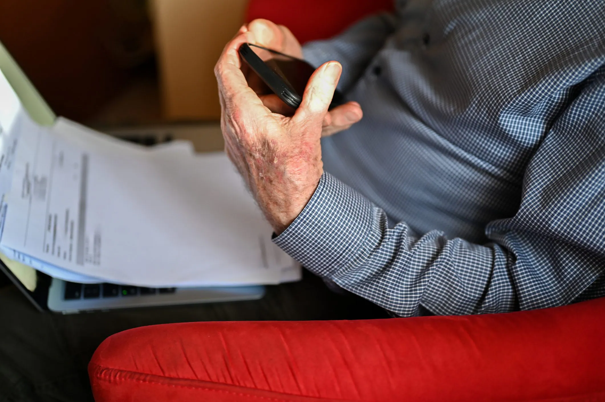 Dear bills, how to defend yourself from telephone scams that take advantage of increases in electricity and gas