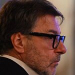 Manovra 2027, salta il taglio Irpef per il ceto medio: niente aliquota al 33% fino a 55.000 euro