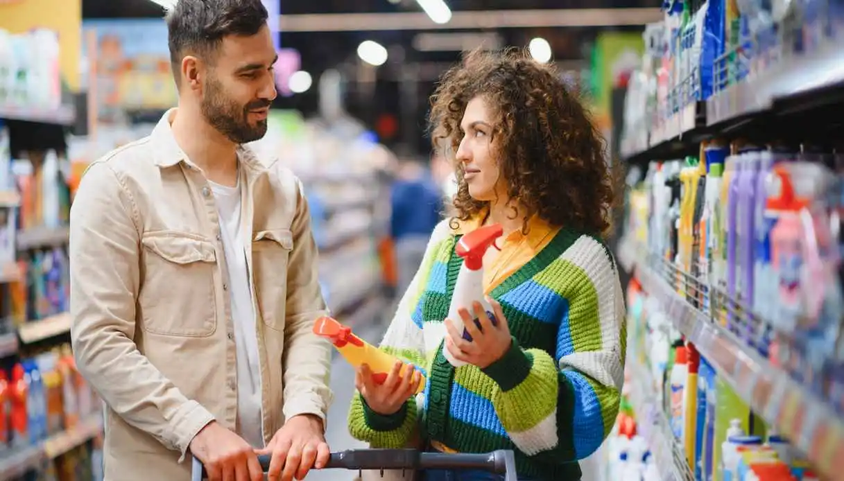 Classe media al discount: perché gli italiani cambiano modo di spendere