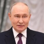 Putin firma l